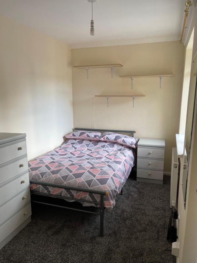 Spacious, Sleeps 17, 3 Bathrooms, Parking, Mansfield Exteriér fotografie