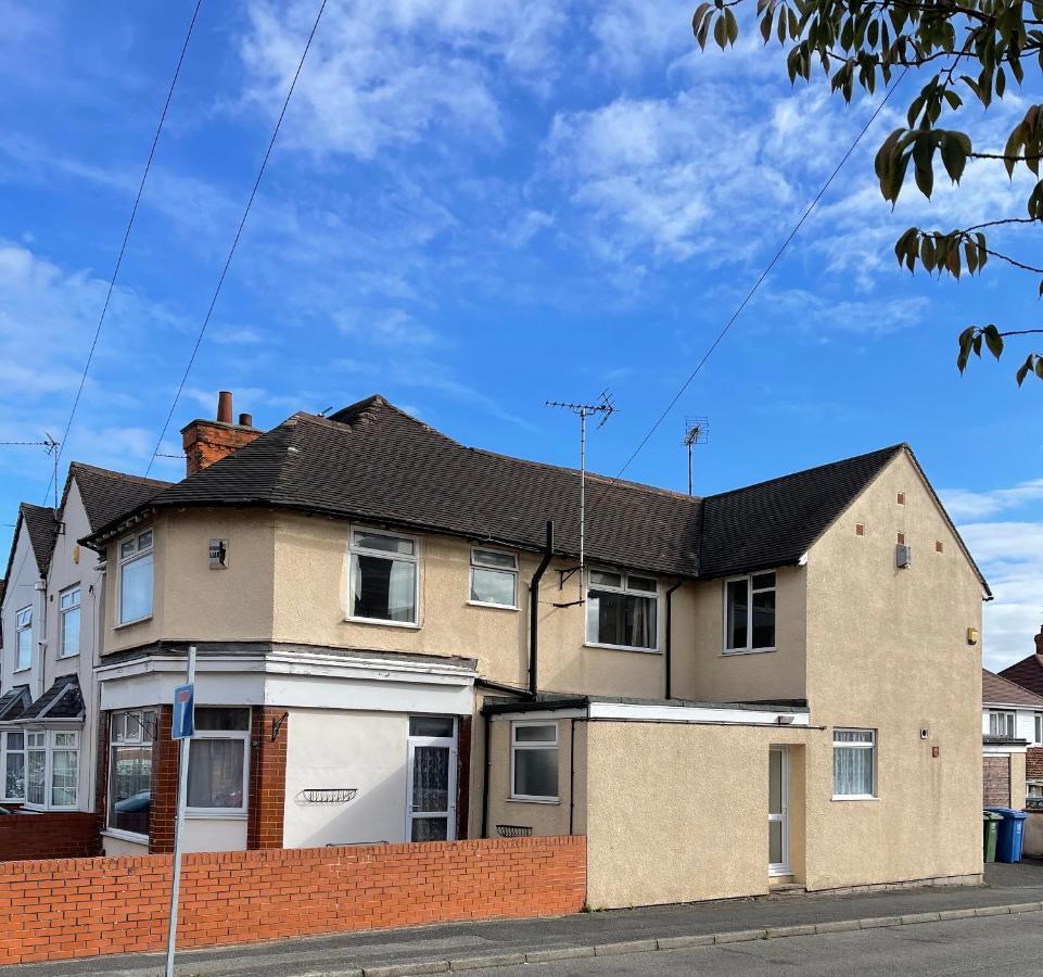 Spacious, Sleeps 17, 3 Bathrooms, Parking, Mansfield Exteriér fotografie