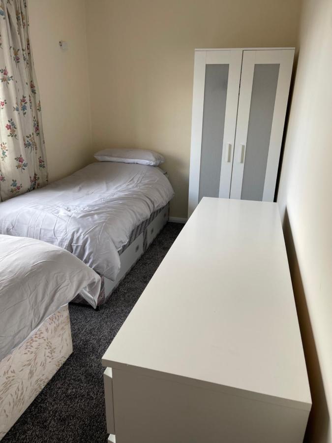 Spacious, Sleeps 17, 3 Bathrooms, Parking, Mansfield Exteriér fotografie