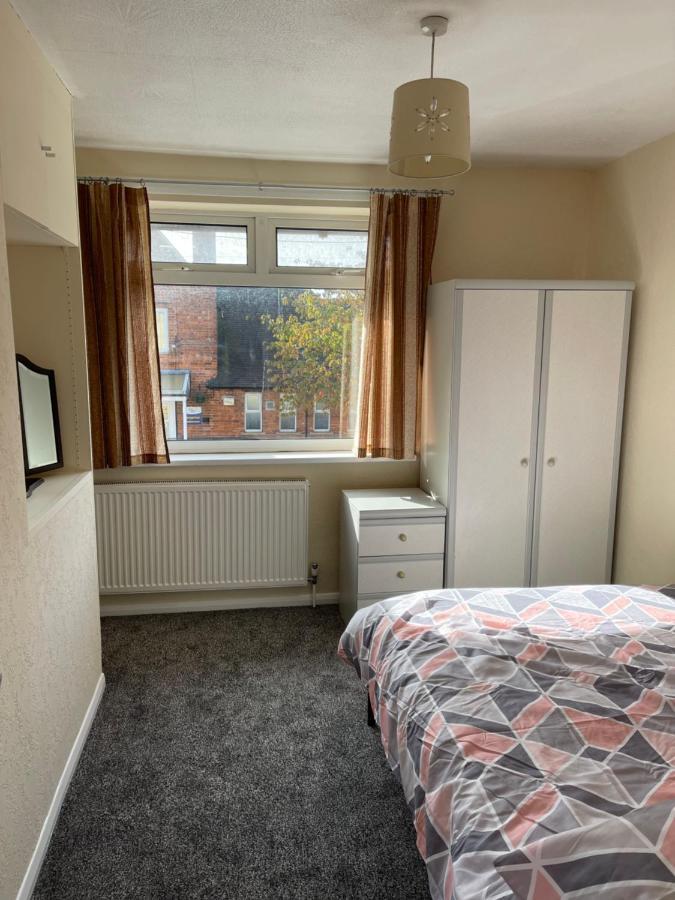 Spacious, Sleeps 17, 3 Bathrooms, Parking, Mansfield Exteriér fotografie