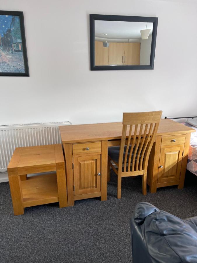 Spacious, Sleeps 17, 3 Bathrooms, Parking, Mansfield Exteriér fotografie